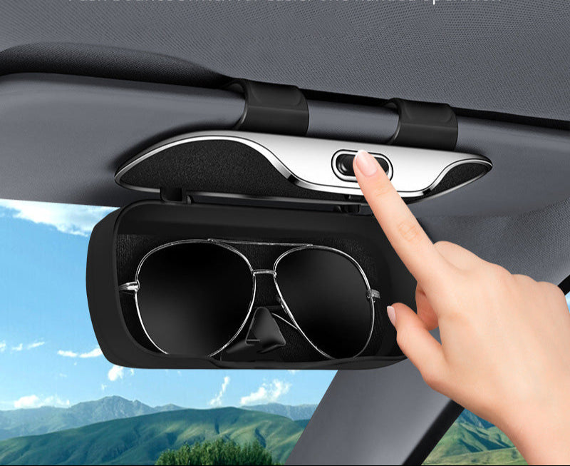 LuxAuto Luxus Sonnenbrillenetui | Eleganter Schutz für Ihre Sonnenbrille im Auto