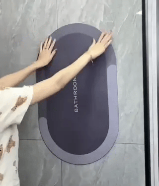 AquaSafe Badmatte | Schnelltrocknend, Rutschfest und Wasserabsorbierend