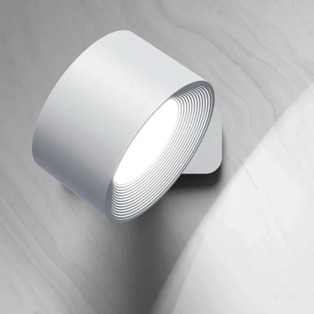 360° Wall Lamp – Kabellos, USB-wiederaufladbar & 3 Helligkeitsstufen für flexible Beleuchtung