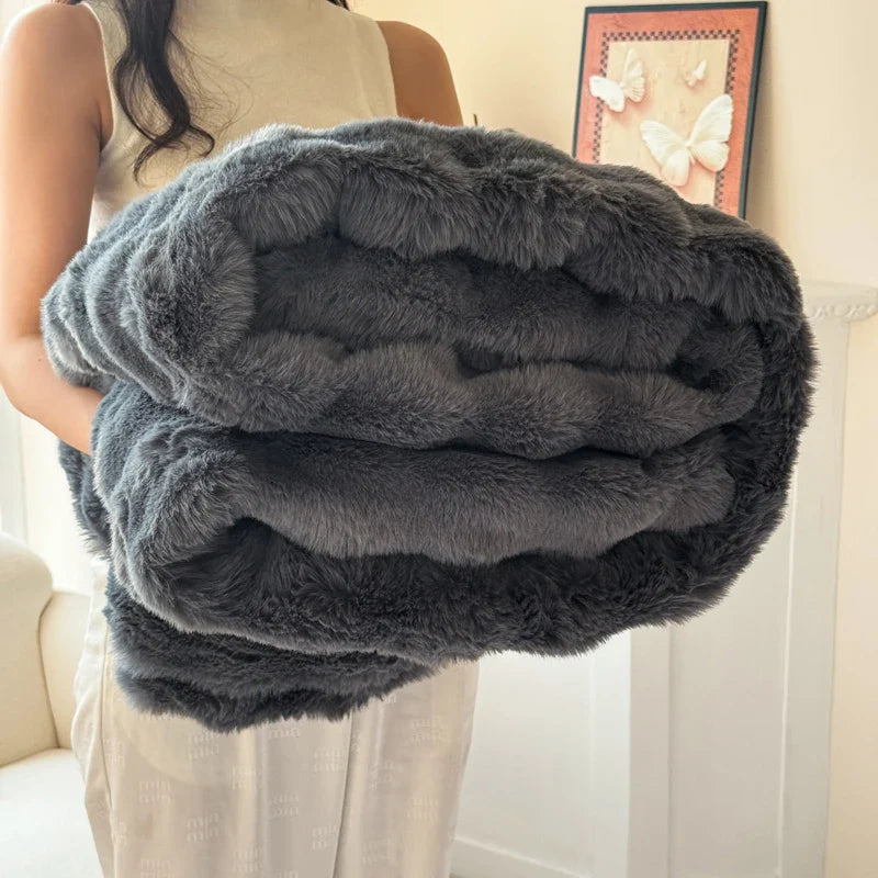 Flauschdecke CosyLuxe | Doppel-Lagig & Extra Dick | Weiches Kaninchenfell-Imitat | Vielseitig & Pflegeleicht