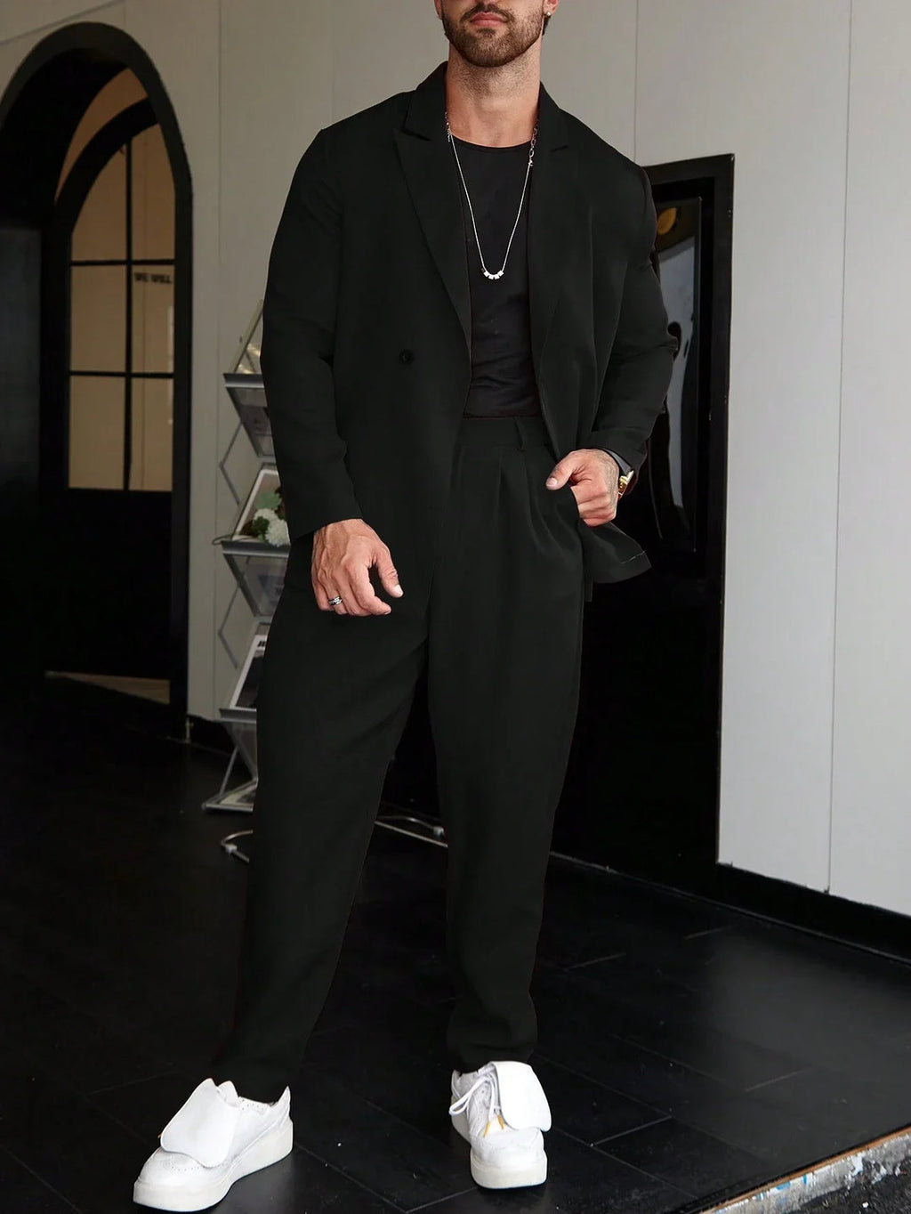 Herrenanzug ModernFit – 2-teiliger Slim Fit Anzug mit Spitzenrevers