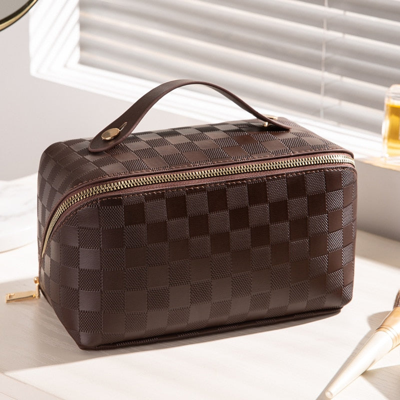 Toiletry Bag for Men & Women | Luxury Design Toiletry Bag | Wash Bag | Washiq