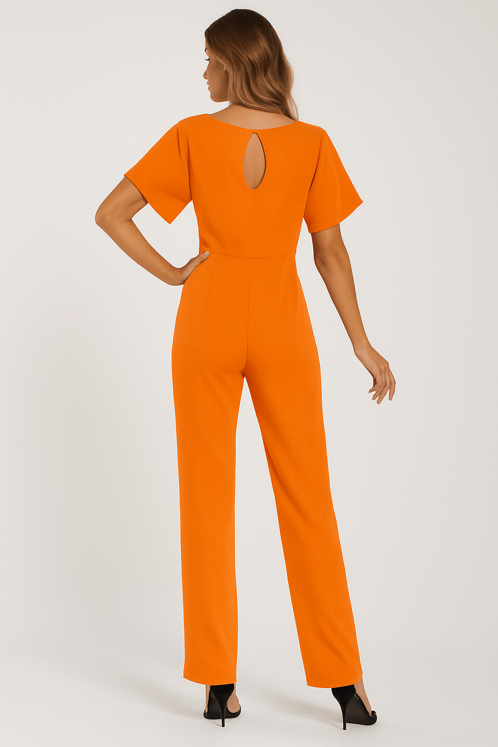 Damen Jumpsuit mit Bindegürtel – Müheloser Stil in einem Teil