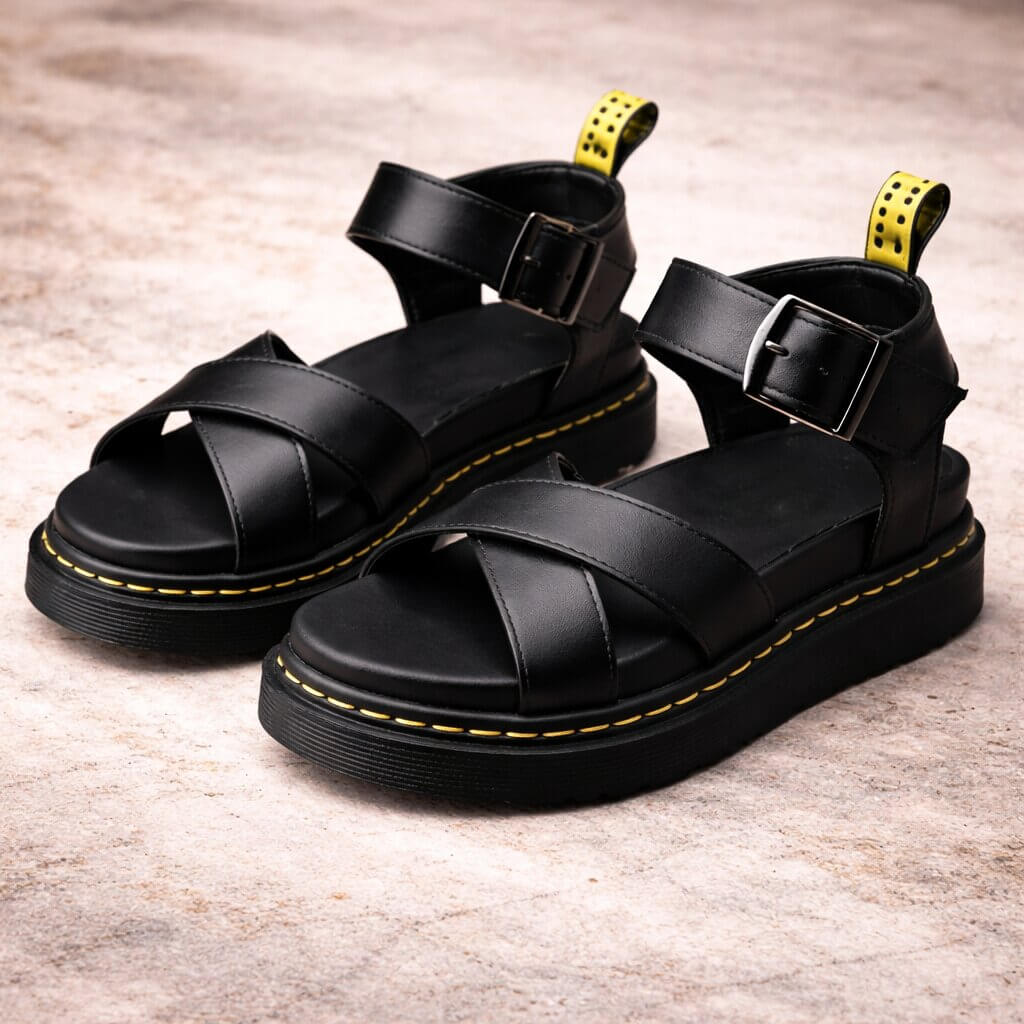 Orthopedic platform sandals for women made of leather | Ravellea