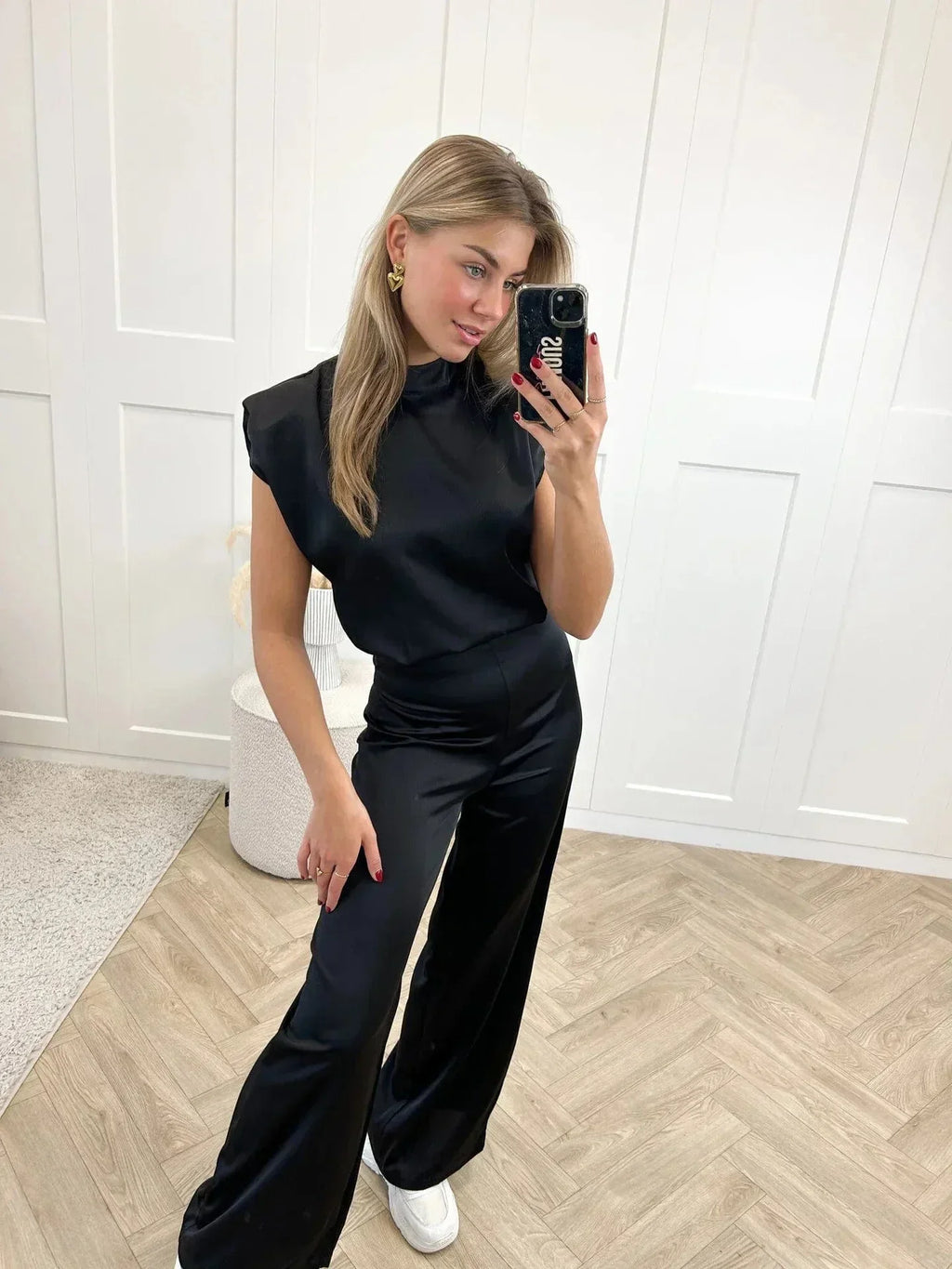 Damen Rückenfreier Jumpsuit mit Weiten Beinen – Elegant & Leicht