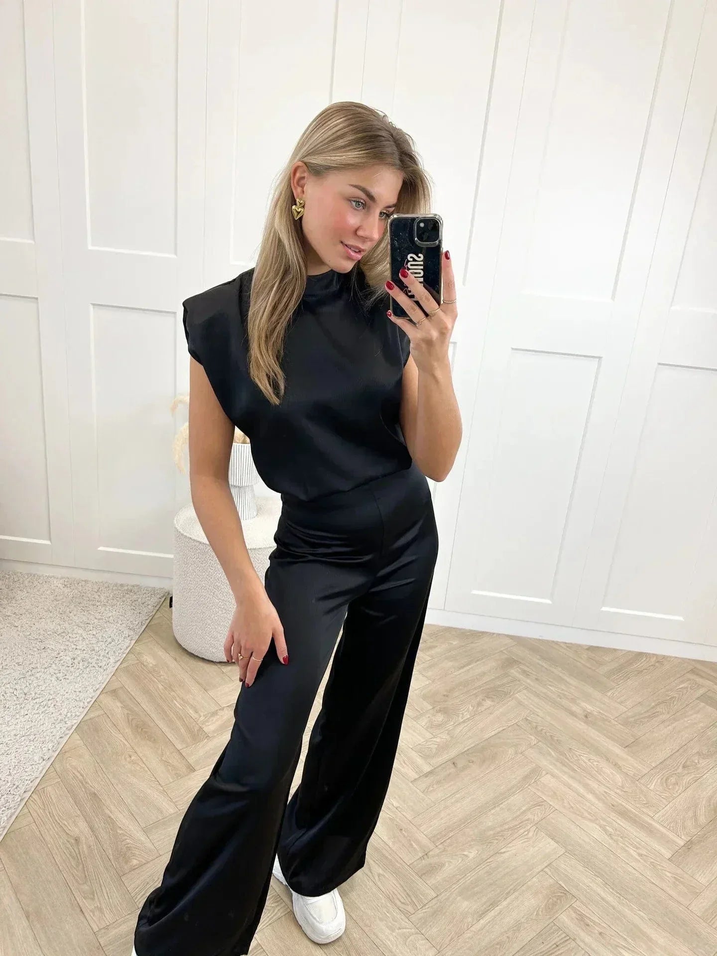 Damen Rückenfreier Jumpsuit mit Weiten Beinen – Elegant & Leicht