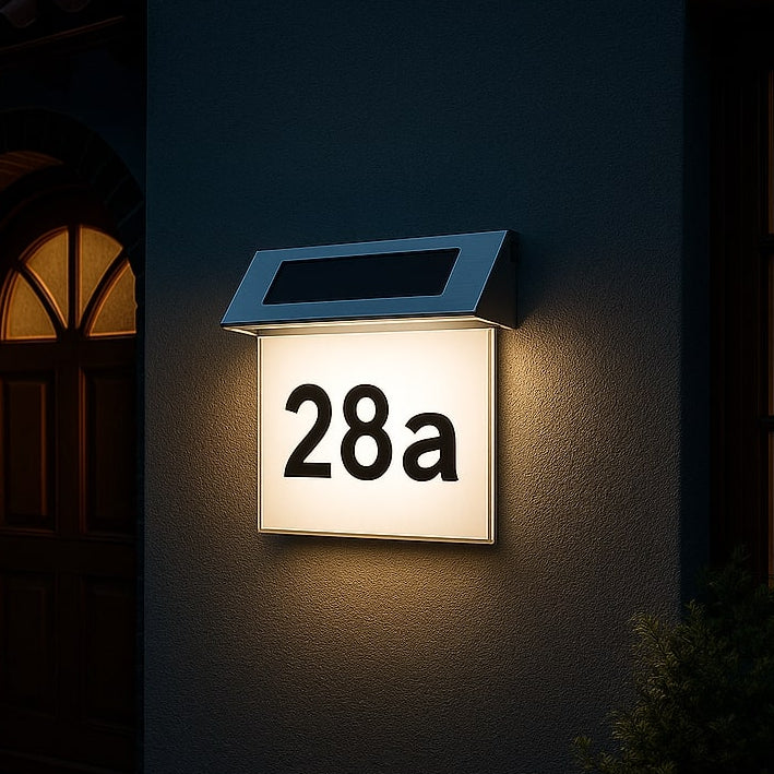 Solar-Hausnummer mit LED-Beleuchtung ohne Strom aus Edelstahl | Solarno